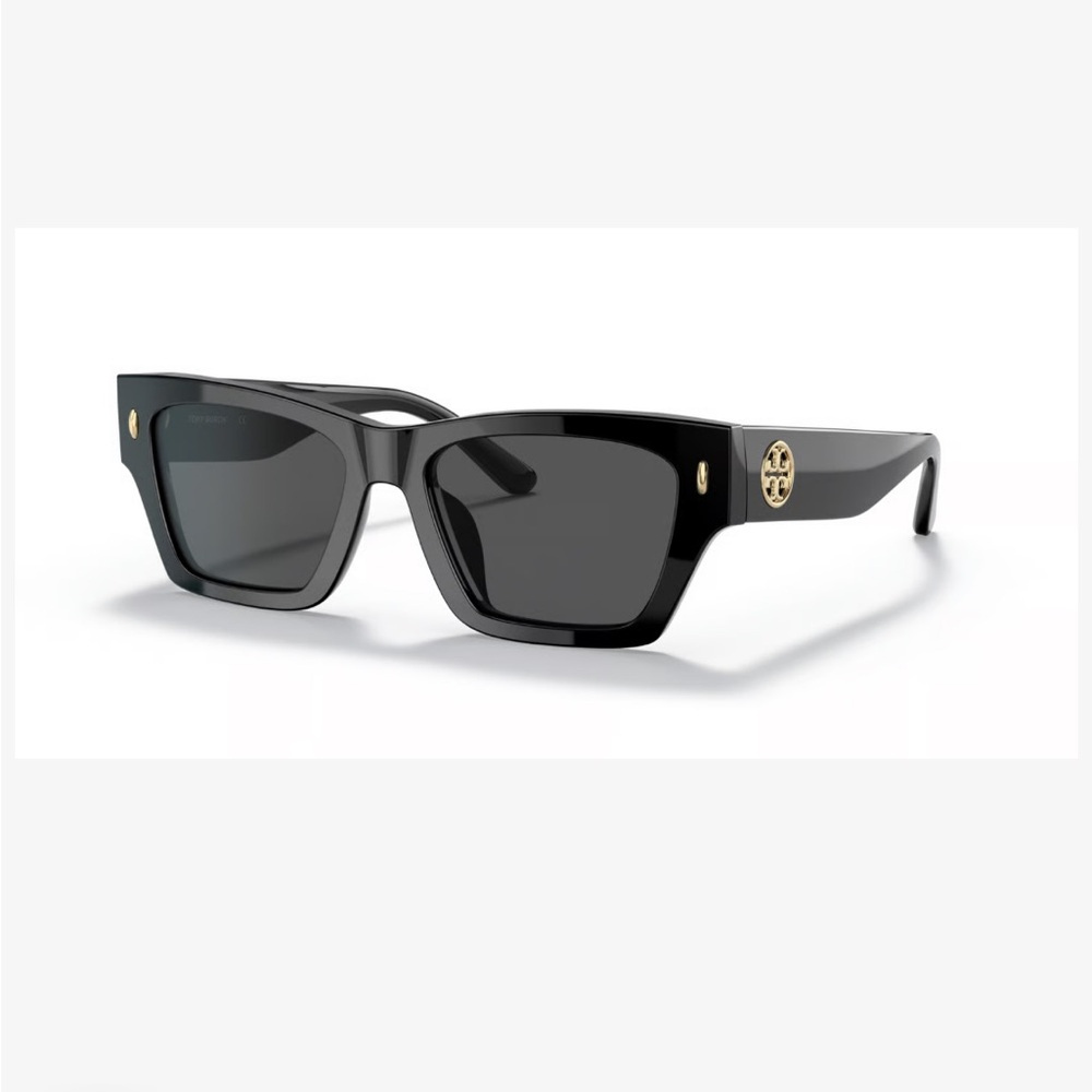 Tory Burch Black Sunglasses T716